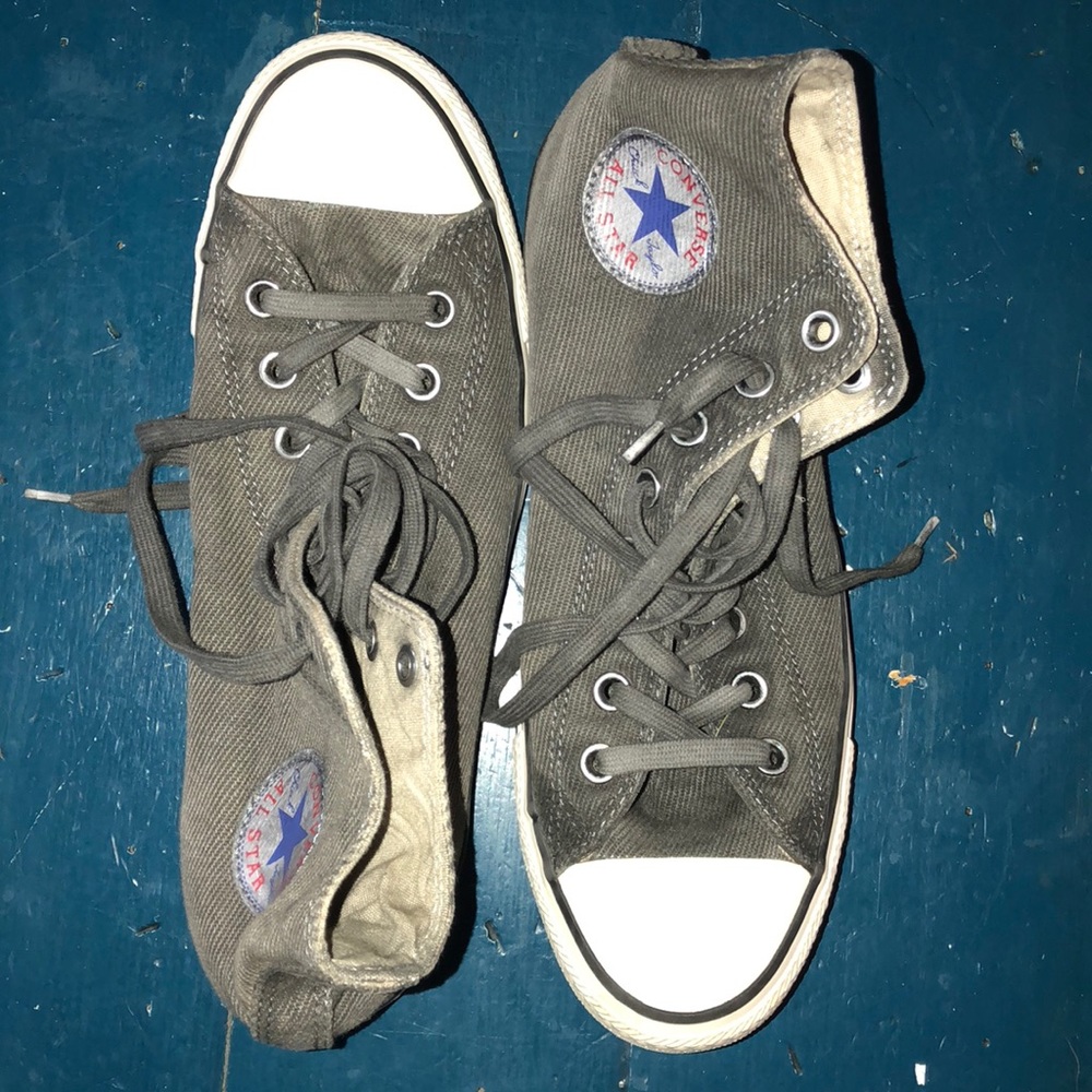 Chuck Taylor converse high tops size 8M, 10W